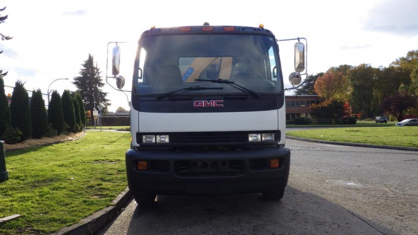 2006-gmc-7500-dump-truck-with-crane-3-seater-diesel-with-air-brakes-gmc-7500-big-2