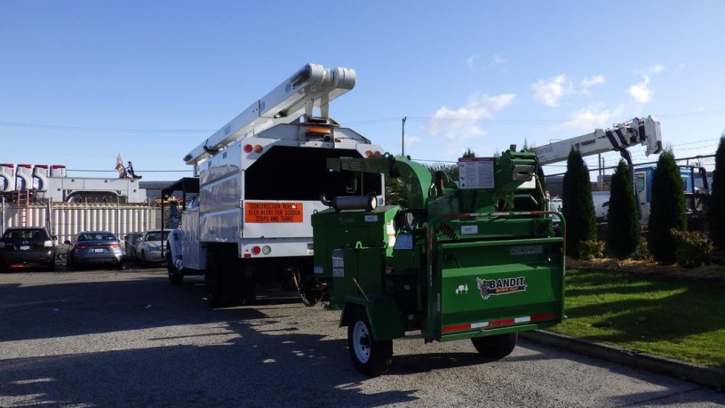 2015-ford-f-750-tree-chipper-dump-2wd-bucket-truck-diesel-with-air-brakes-and-bandit-chipper-trailer-ford-f-750-big-7