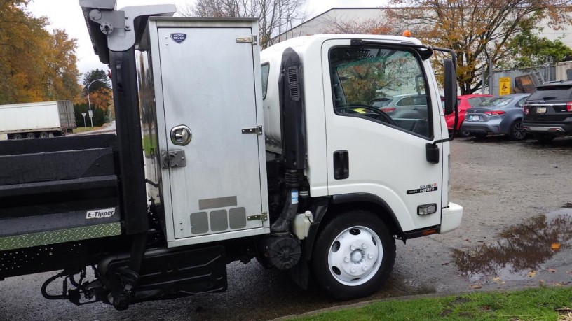 2015-isuzu-nqr-dump-truck-3-seater-diesel-isuzu-nqr-big-12