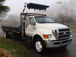 2008 Ford F-750 18 Foot Flat Deck Regular Cab 2WD Diesel Dually with Air Brakes and Power Tailgate Ford F-750