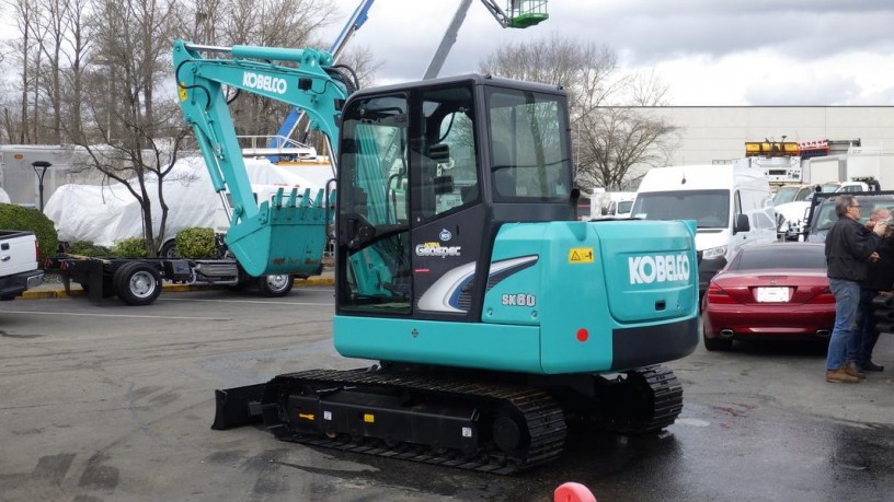 2015-kobelco-sk60-8-mini-excavator-diesel-kobelco-sk60-8-big-2