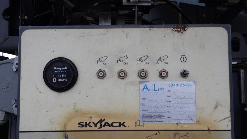 2015-skyjack-sj66t-boom-lift-4wd-diesel-skyjack-sj66t-big-21