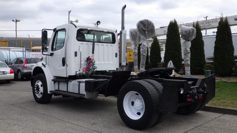 2003-freightliner-m2-106-cab-and-chassis-diesel-freightliner-m2-106-big-6