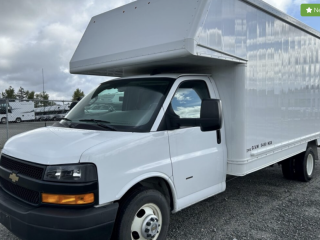 2019 Chevrolet Express 3500 Cube Van with Kickover and Ramp
