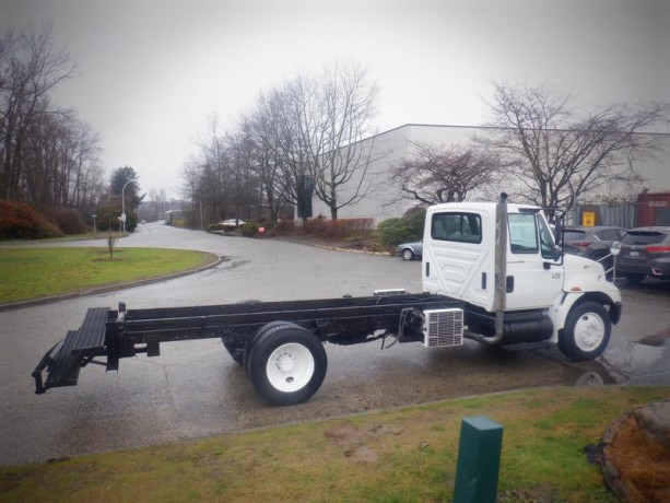2006-international-4300-cab-and-chassis-air-brakes-dually-diesel-international-4300-big-5