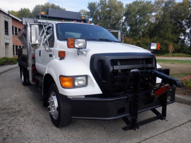 2006-ford-f-650-2wd-dump-box-dually-diesel-with-spreader-with-plow-ford-f-650-big-11