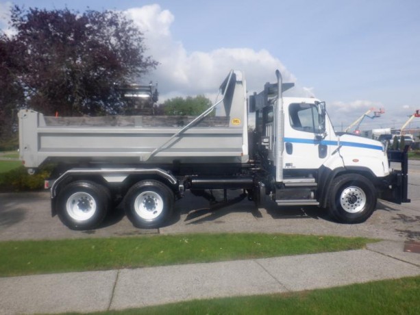 2013-freightliner-114sd-hook-truck-with-dump-box-and-plow-diesel-with-air-brakes-freightliner-114sd-big-8