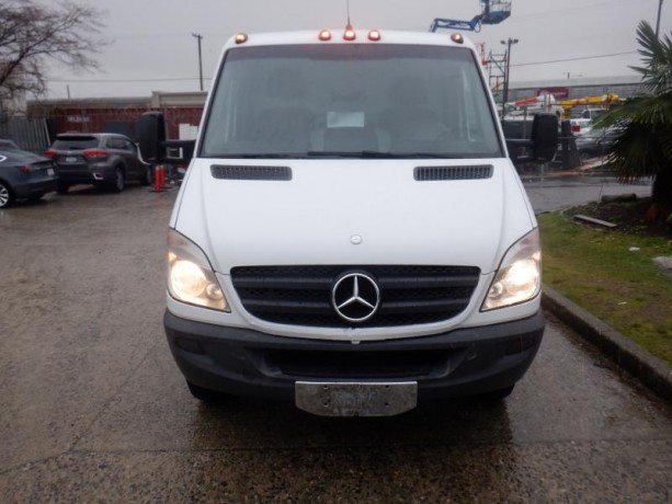 2012-mercedes-benz-sprinter-diesel-cab-and-chassis-3500-170-inch-wheelbase-mercedes-benz-sprinter-big-2
