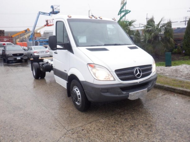 2012-mercedes-benz-sprinter-diesel-cab-and-chassis-3500-170-inch-wheelbase-mercedes-benz-sprinter-big-3
