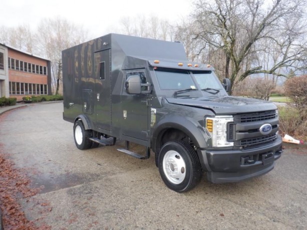 2019-ford-f-550-armoured-cube-truck-with-bullet-proof-glass-diesel-ford-f-550-big-6