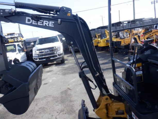 2012-john-deere-17d-excavator-diesel-john-deere-17d-big-17