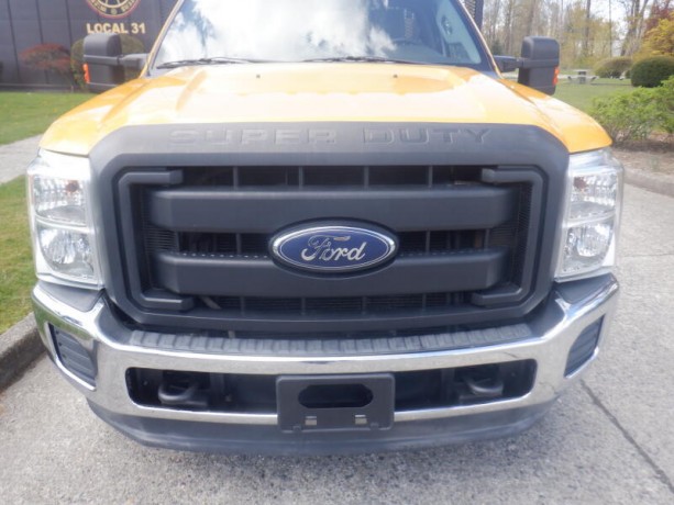 2012-ford-f-350-sd-xlt-4wd-135-foot-flat-deck-with-power-tailgate-ford-f-350-sd-big-19