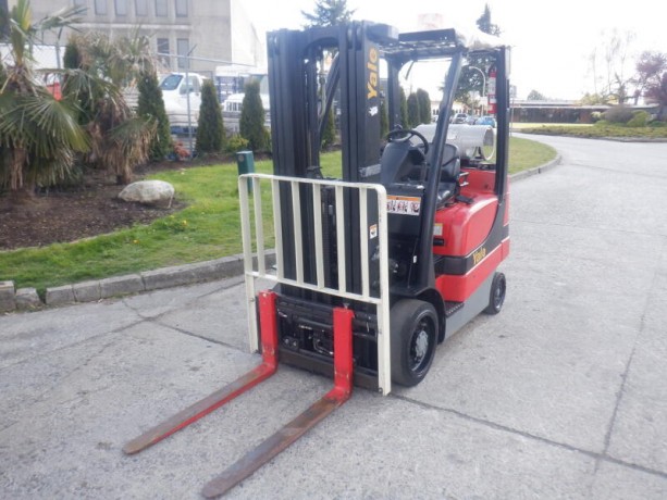 2005-yale-veracitor-3-stage-forklift-yale-veracitor-big-1