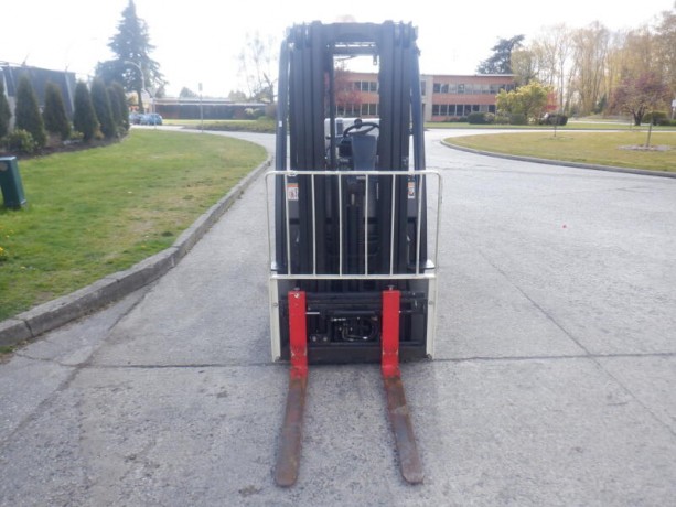 2005-yale-veracitor-3-stage-forklift-yale-veracitor-big-2