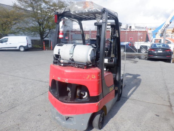 2005-yale-veracitor-3-stage-forklift-yale-veracitor-big-6