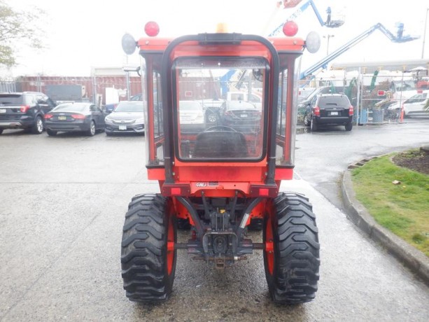 2000-kubota-b1700hd-farm-tractor-with-plow-blade-diesel-kubota-b1700hd-big-8