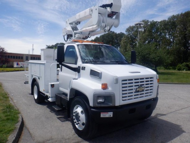 2005-chevrolet-c7500-bucket-truck-3-seater-with-air-brakes-chevrolet-c7500-big-3