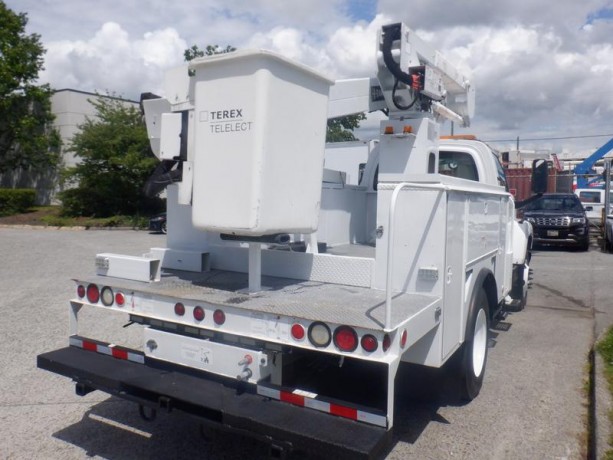 2005-chevrolet-c7500-bucket-truck-3-seater-with-air-brakes-chevrolet-c7500-big-7