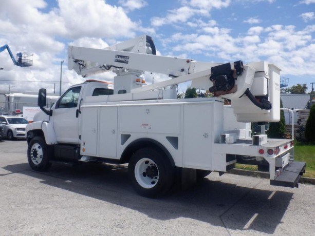 2005-chevrolet-c7500-bucket-truck-3-seater-with-air-brakes-chevrolet-c7500-big-10