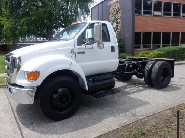 2007-ford-f-750-cab-chassis-2wd-with-air-brakes-diesel-ford-f-750-big-2