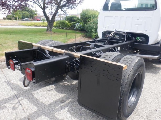 2007-ford-f-750-cab-chassis-2wd-with-air-brakes-diesel-ford-f-750-big-24
