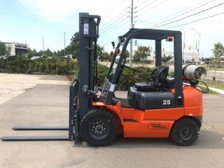Brand New 5000 lb Dual-Fuel Forklift with Solid-Pneumatic tires