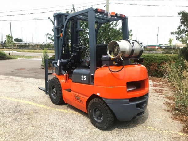 brand-new-5000-lb-dual-fuel-forklift-with-solid-pneumatic-tires-big-12