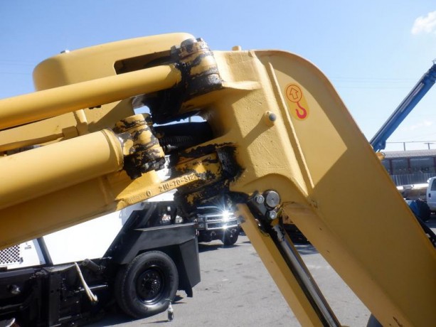 2015-komatsu-pc30uu-mini-excavator-diesel-komatsu-pc30uu-big-18
