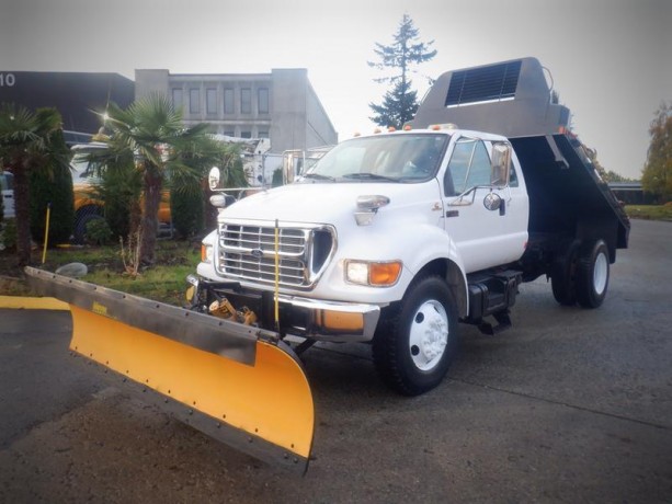 2002-ford-f-650-tilt-deck-with-plow-and-spreader-diesel-ford-f-650-big-21