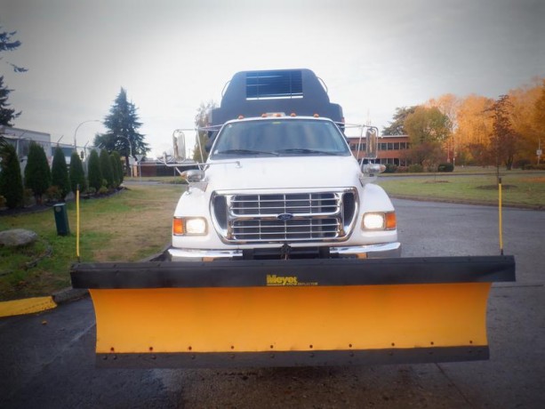 2002-ford-f-650-tilt-deck-with-plow-and-spreader-diesel-ford-f-650-big-23