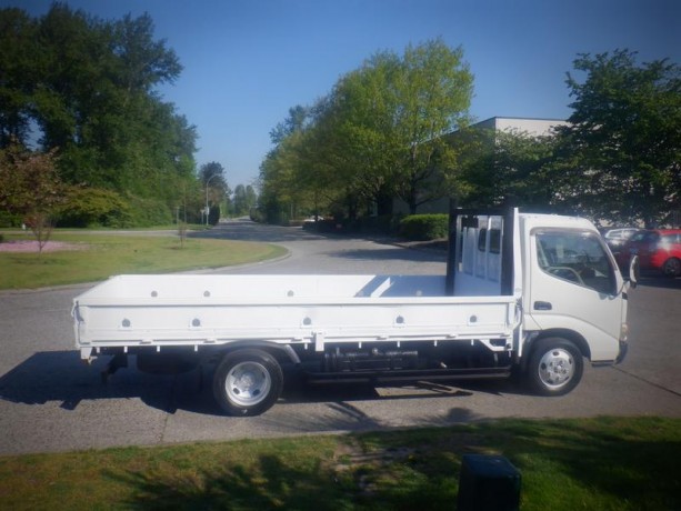 2008-toyota-dyna-flat-deck-right-hand-drive-manual-diesel-toyota-dyna-flat-deck-big-5