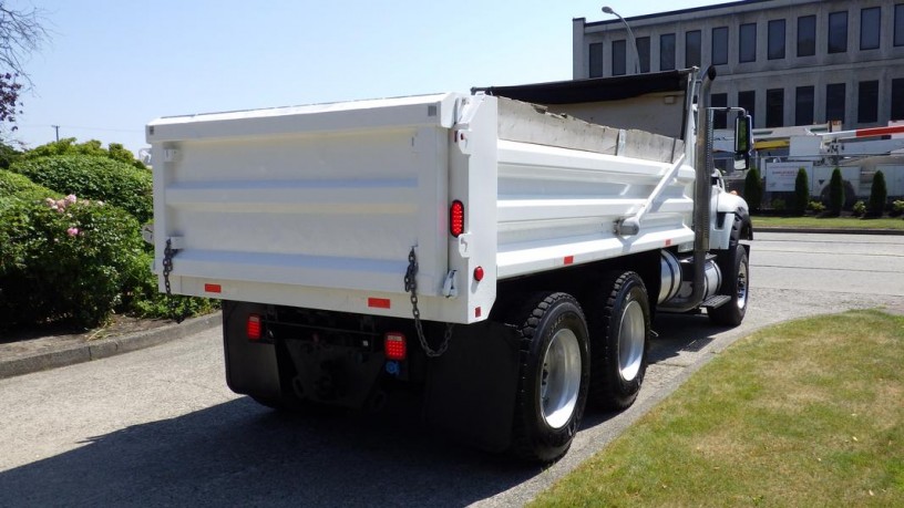 2014-international-workstar-7600-dump-truck-with-air-brakes-diesel-international-workstar-7600-big-9