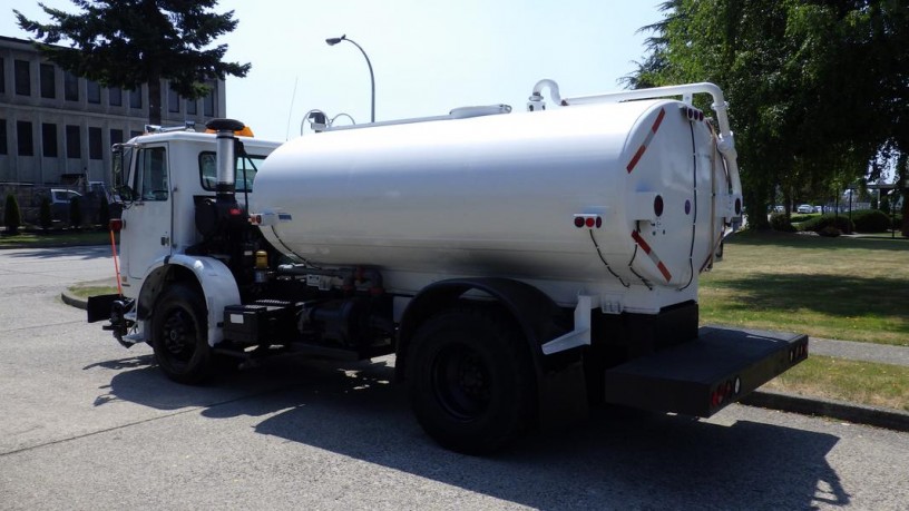 2002-gmc-volvo-xpeditor-street-flusher-water-tanker-truck-diesel-dually-air-brakes-gmc-volvo-xpeditor-big-6