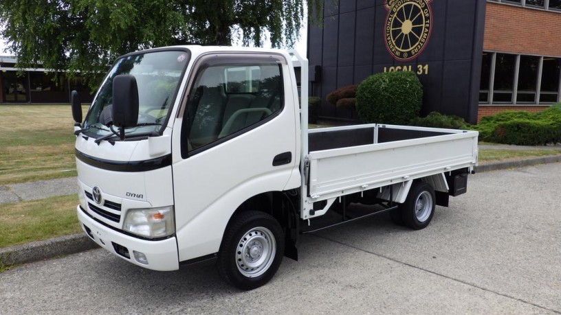 2008-toyota-dyna-3-seaters-flat-deck-right-hand-drive-toyota-dyna-big-4