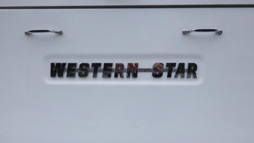 2006-western-star-conventional-6900xd-roll-off-truck-diesel-manual-air-brakes-western-star-conventional-6900xd-big-25